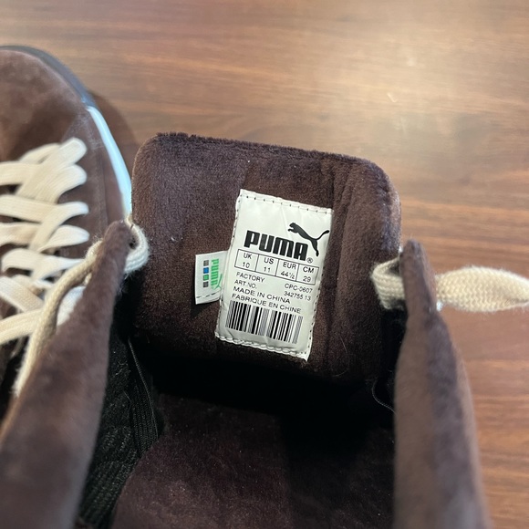 Like new - Mens brown/tan PUMA suede sneakers. - Picture 7 of 7